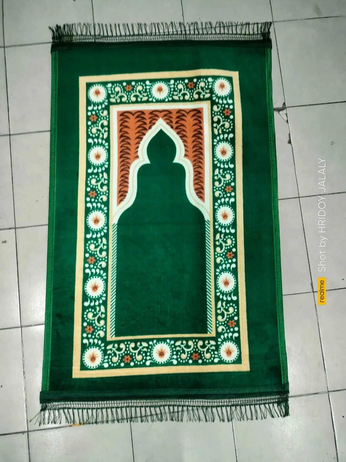 নুর গ্রীন